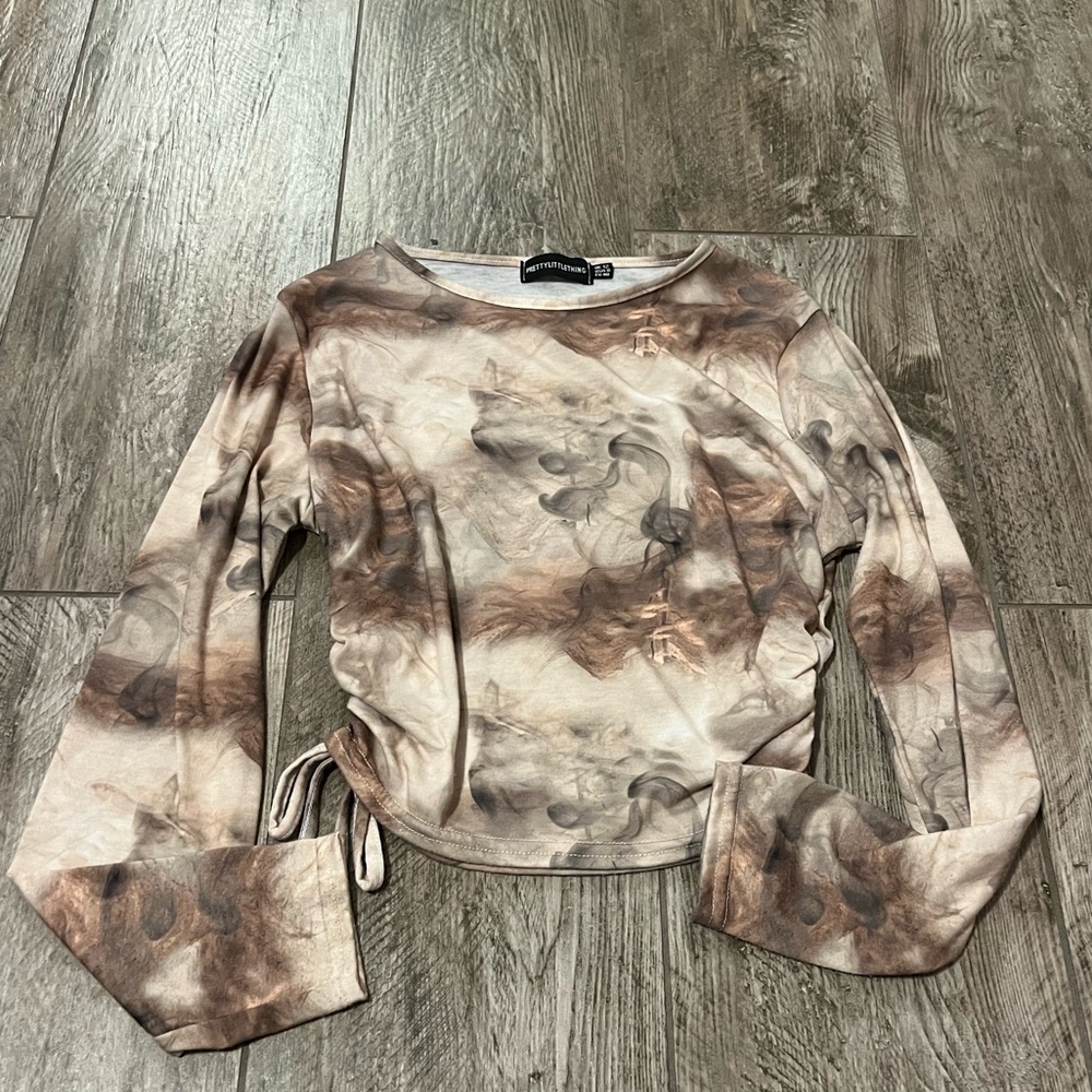 CUTE long sleeve w ties